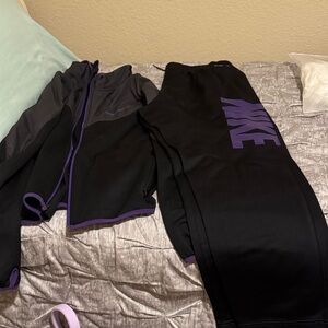 Nike Men’s Therma-Fit Black and Purple Activewear Set Size L